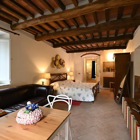 Lucchesi Guest house