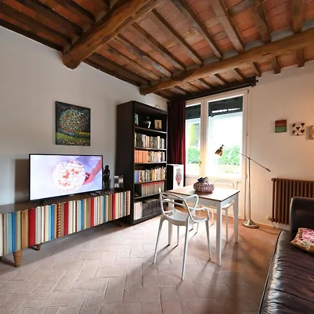 Guest house Lucchesi 3*