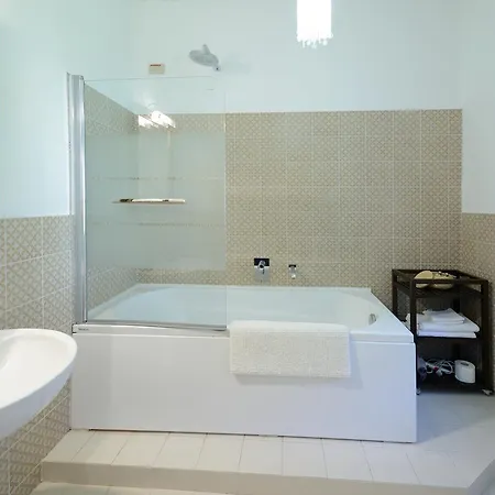 Guest house Lucchesi 3*