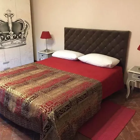 Lucchesi Guest house 3*