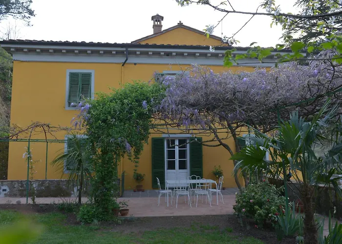 Πανσιόν Lucchesi Bagni di Lucca